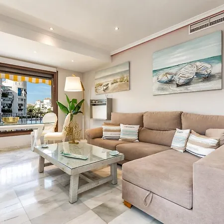 2 Bedroom With Pool And Parking In Puerto Banus